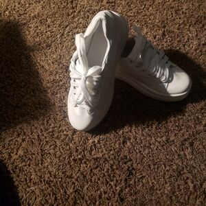 New White Platform Minimalist Sneakers | Size 5